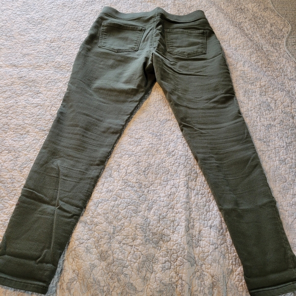 2 pairs of super stretchy Jeggings. Sold together. - Picture 10 of 13